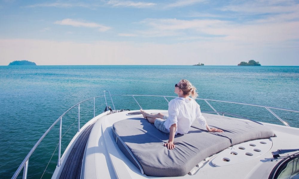 5 Reasons Why Chartering a Boat is the Best Way to Spend Your Next Vacation