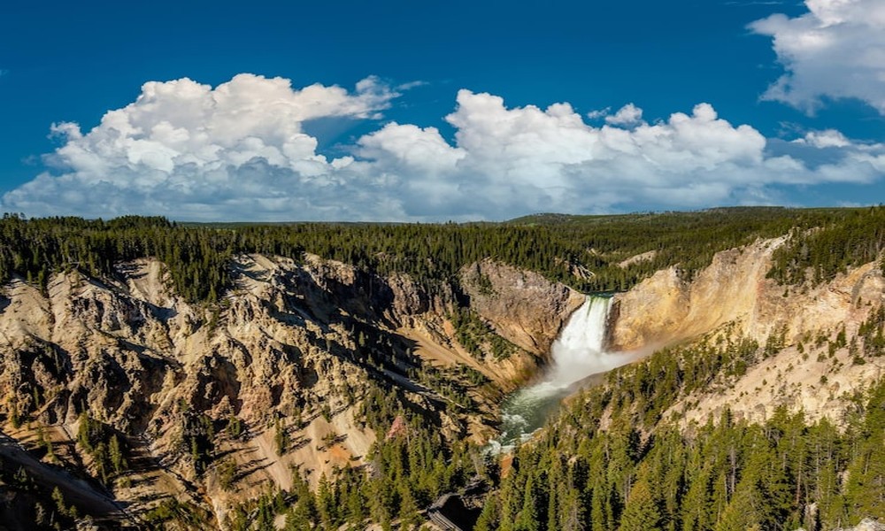 Bozeman Yellowstone Airport 4WD Rental Guide